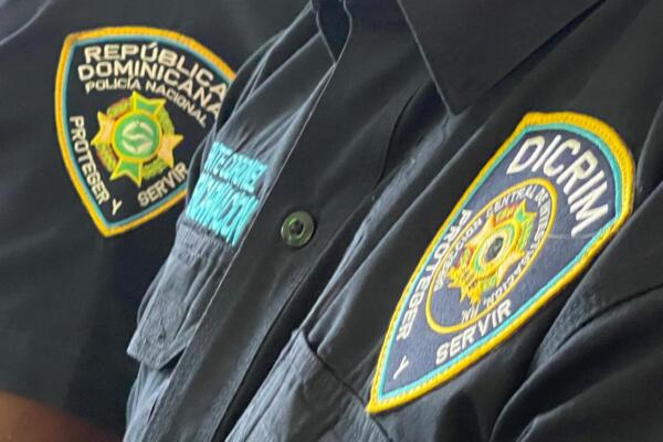 Policía persigue presunto autor de homicidio ocurrido durante riña por alegada deuda de 200 pesos en Villa González. Foto: Fuente externa 