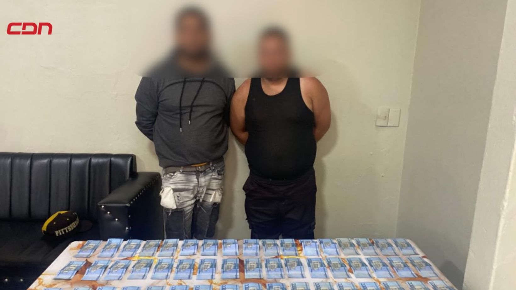 arresta a dos en Santiago