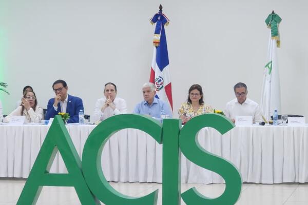 Sector empresarial del Cibao respalda construcción de la Autopista del Ámbar