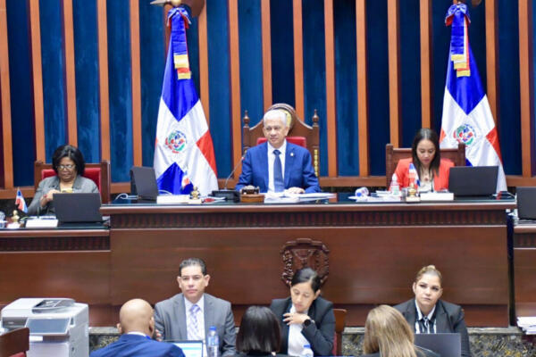 Senado envía a comisión modificación al presupuesto del 2026