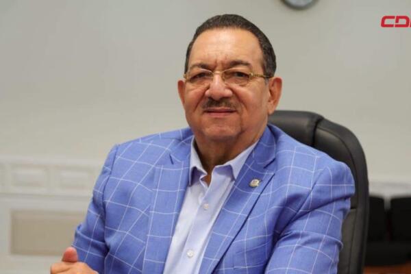  Cristóbal Castillo, senador por la provincia Hato Mayor.