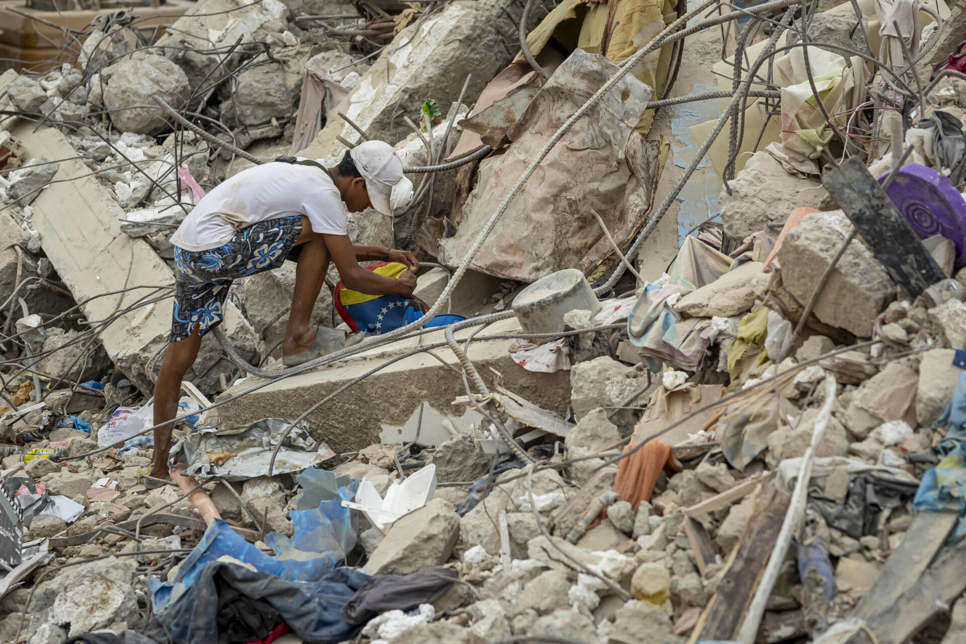 Aumentan a 5.119 los muertos por el doble terremoto en Venezuela