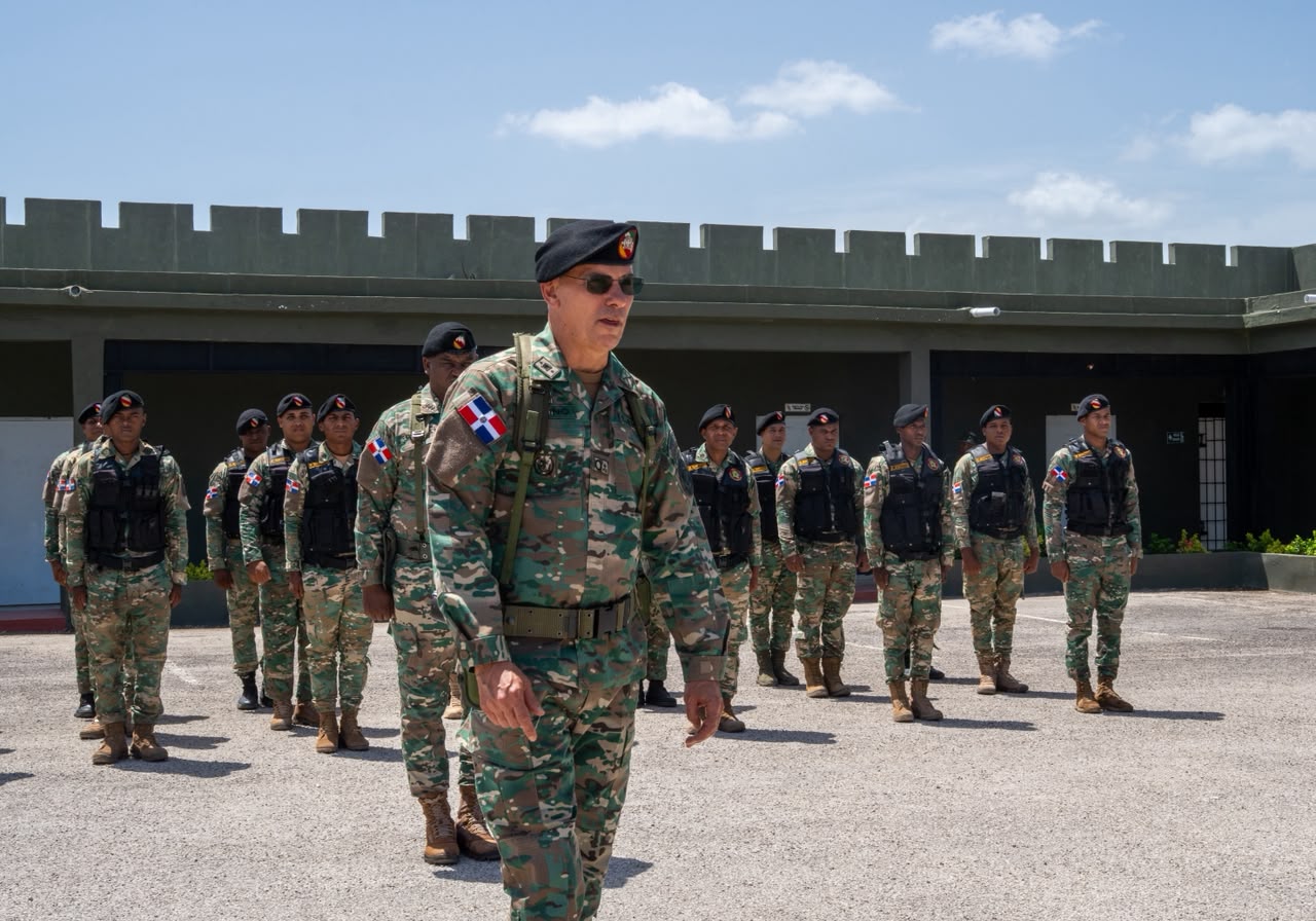 Con nuevas infraestructuras y supervisión directa, el Ejército reafirma su presencia y capacidad operativa en la frontera sur.