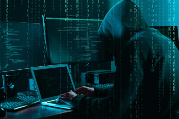 Emerson Díaz advierte que la sextorsión y la inteligencia artificial impulsan una nueva industria del fraude