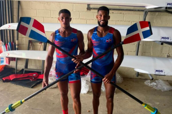 Carlos Rodríguez e Ignacio Vásquez dan la primera medalla a RD