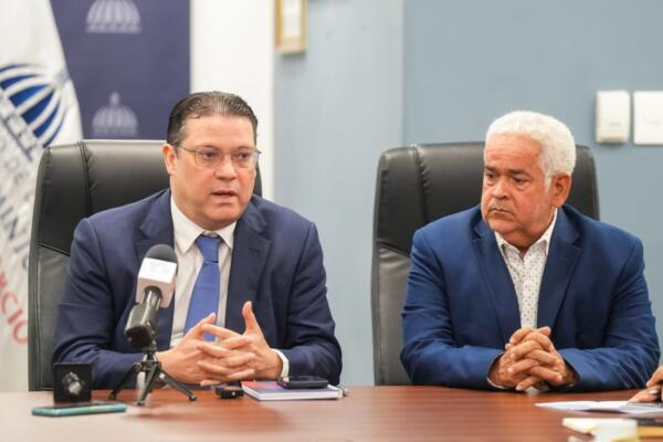 Industria y Comercio instala mesa de diálogo con Anadegas para abordar comisiones por pagos con tarjetas