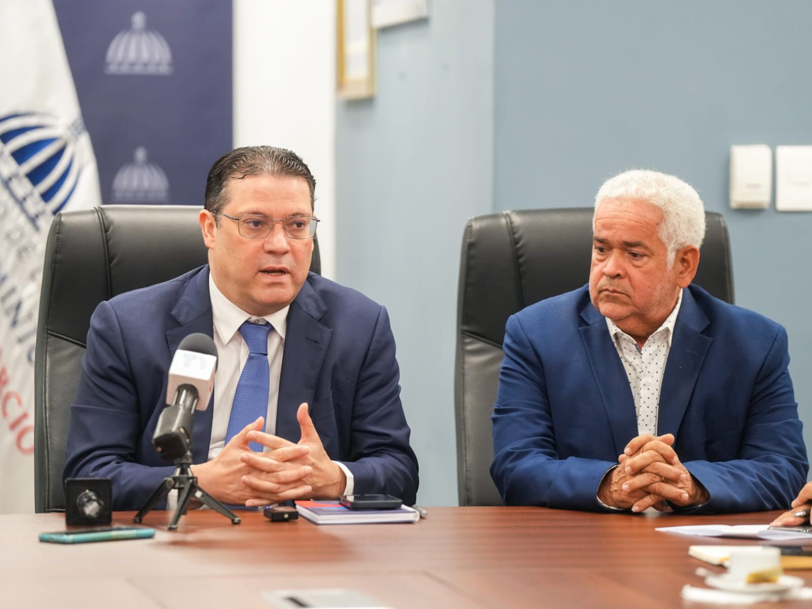 Industria y Comercio instala mesa de diálogo con Anadegas para abordar comisiones por pagos con tarjetas