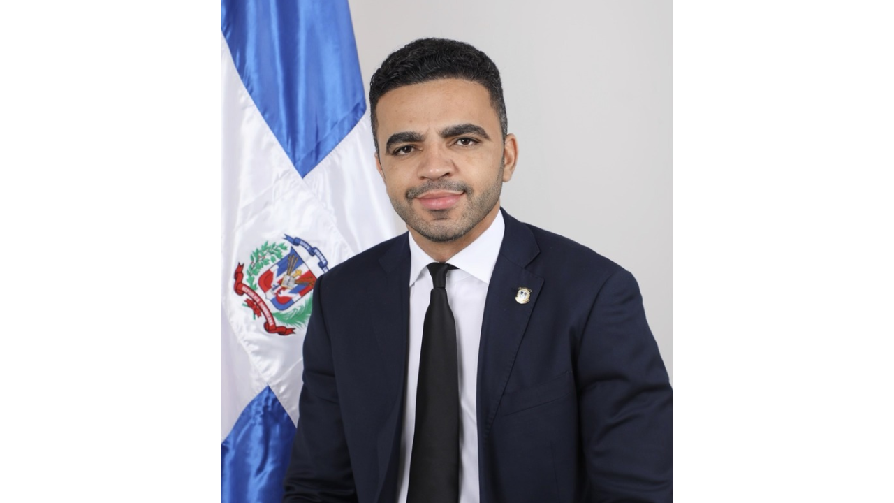 Proponen estudiar llevar el Metro o el Teleférico a Villa Altagracia