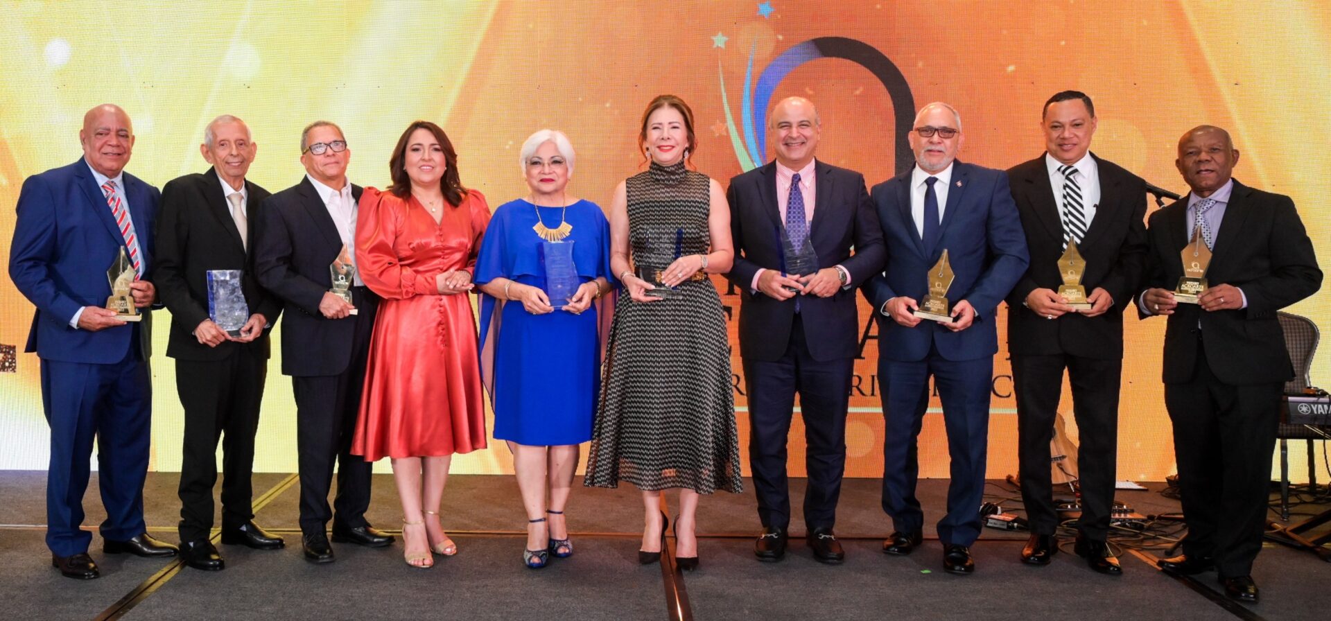 Realizan Gala Premio Acroarte al Mérito Periodístico