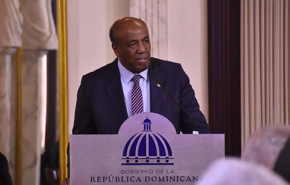 Antonio Almonte, ministro de Energía y Minas,