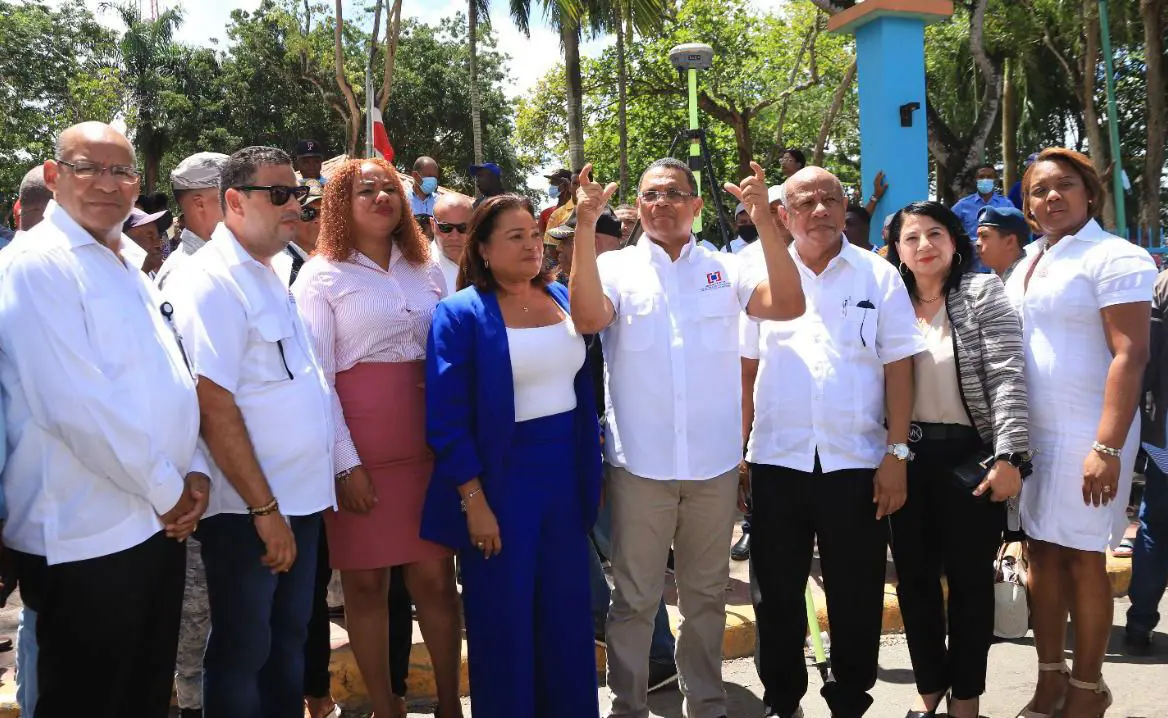 En el acto realizado en el multiuso del parque central de La Victoria