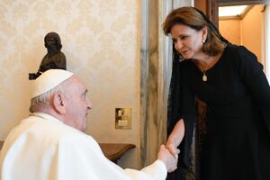 Vicepresidenta de la República, Raquel Peña visita al papa Francisco en Ciudad del Vaticano
