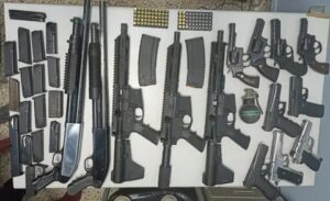 Las armas ilegales en control de las calles dominicanas