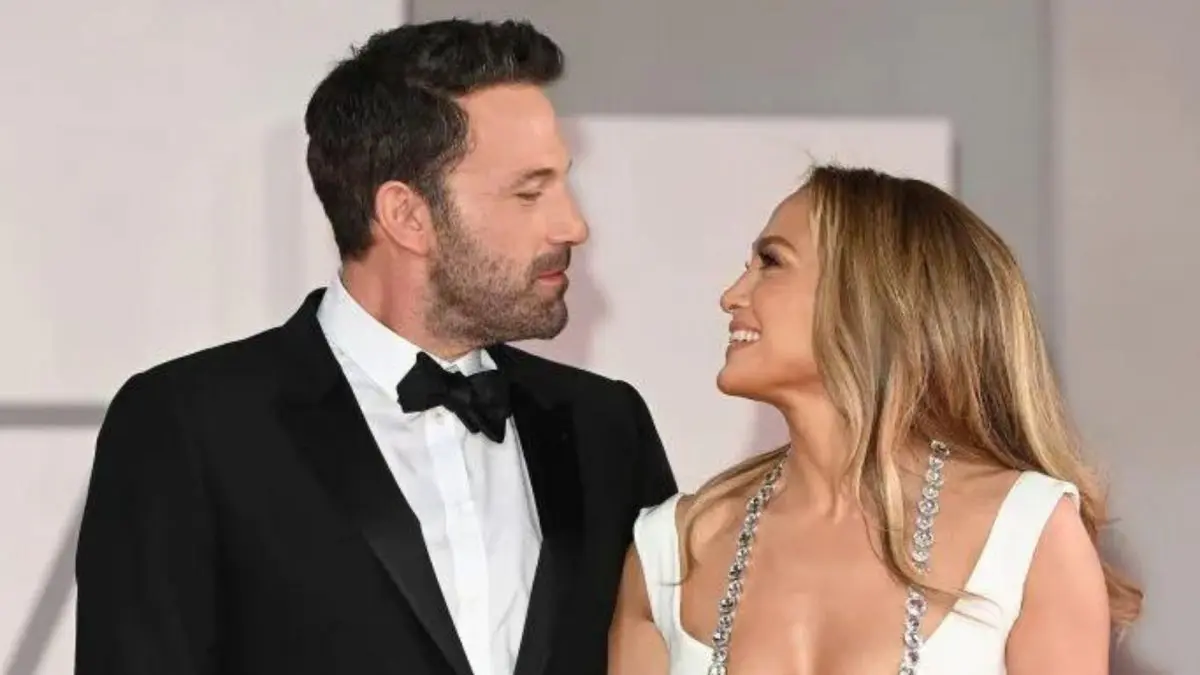 El video de Ben Affleck en el baño de la iglesia antes de casarse con JLo