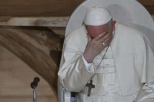 El papa: que la Iglesia no huya para no afrontar problemas