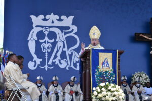 Enviado del papa Francisco pide a dominicanos mantener respeto a la vida. FOTO: Danny Polanco