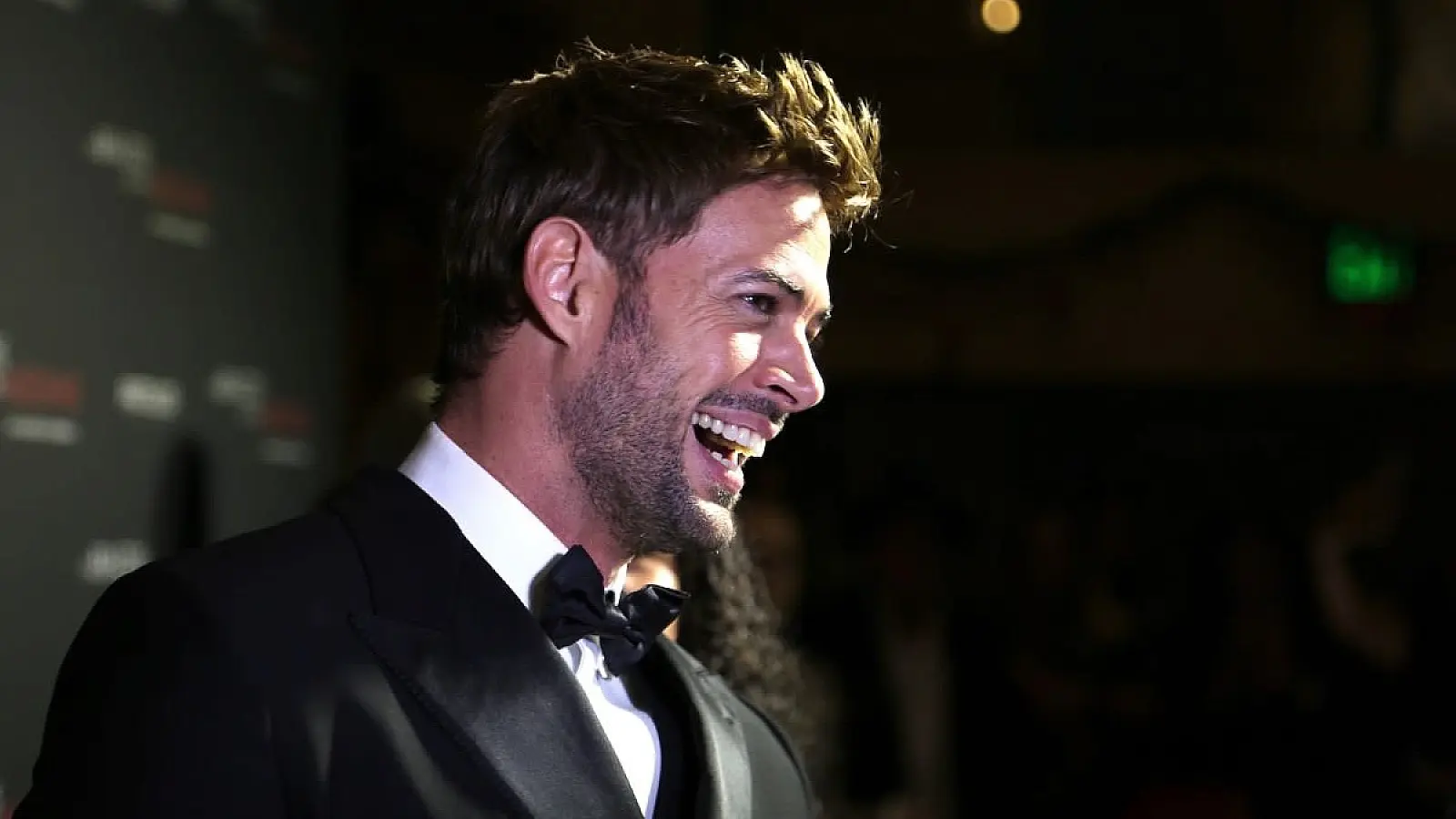 William Levy vendió besos en España