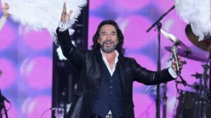 Marco Antonio Solís trae al Palacio de los Deportes 