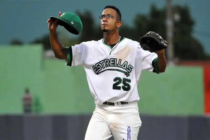 Alexis Candelario coach Estrellas