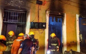 Incendio en la Zona Colonial deja varias viviendas afectadas