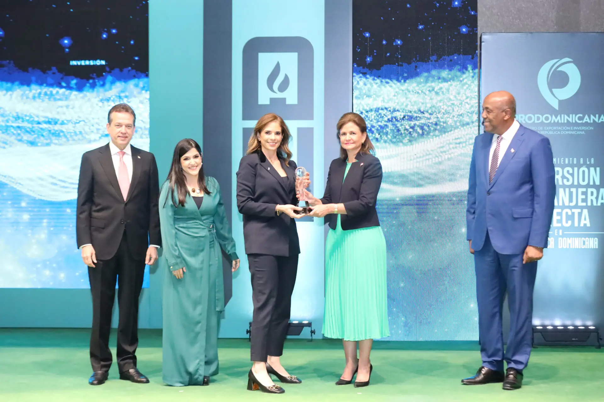 Gobierno reconoce a AES Dominicana por sus aportes como uno de los principales inversores del país