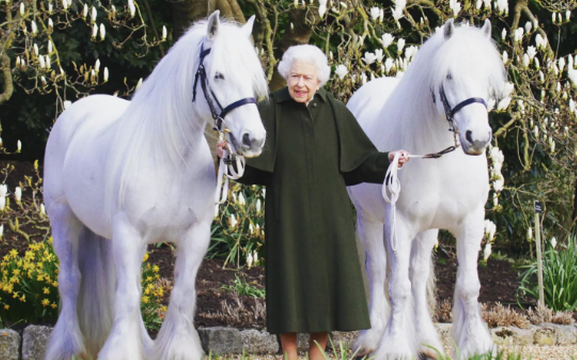 Isabel II, eterna enamorada de los caballos