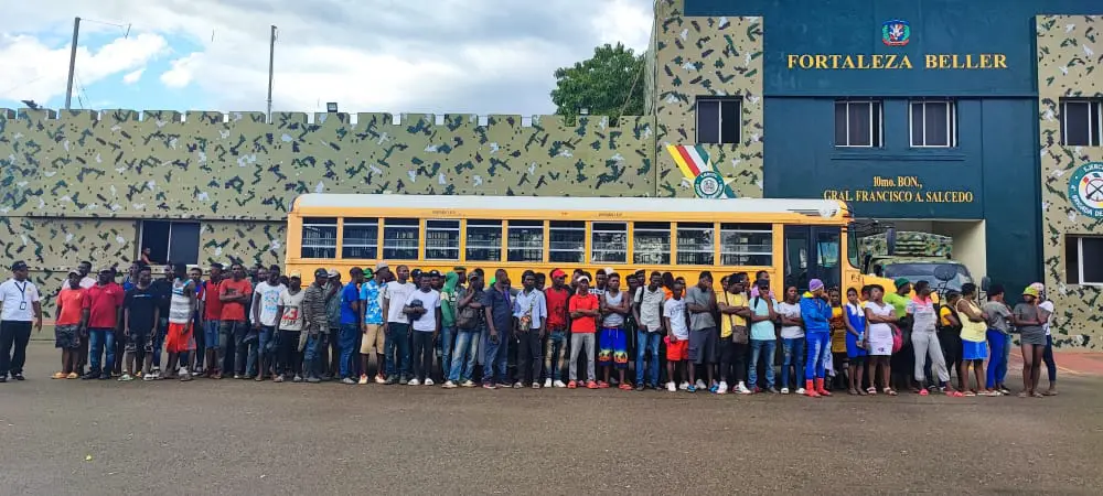 Detienen 119 haitianos indocumentados en redadas y deambulando