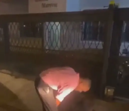 Policía busca hombre que golpeó y arrastró mujer