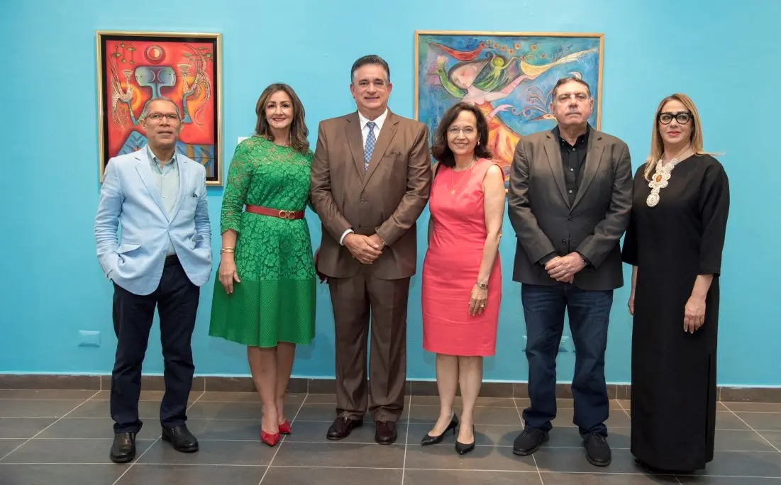 Amable López Meléndez, Nancy Tavárez de Báez, Fernando Báez Guerrero, Diana Roca Perelló, Gamal Michelén y Julia Castillo. FUENTE EXTERNA.