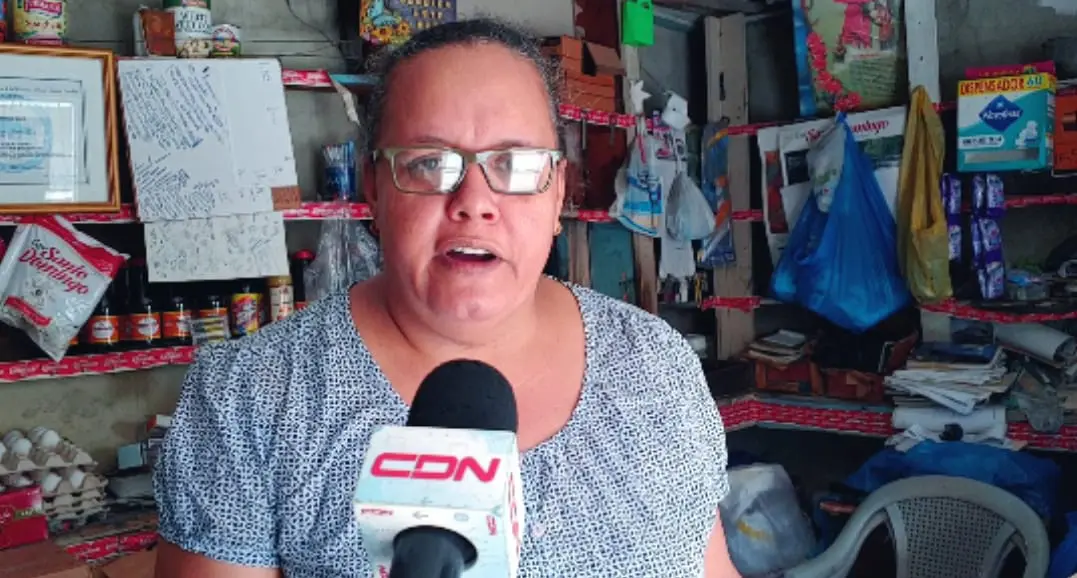 La queja de una mujer por alta factura eléctrica en Nagua