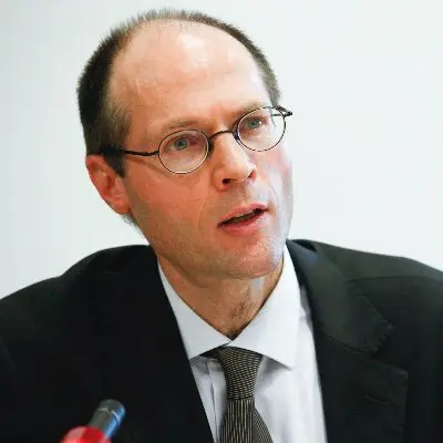 Se perderán vidas si gobiernos no reaccionan ante inflación, dice experto ONU