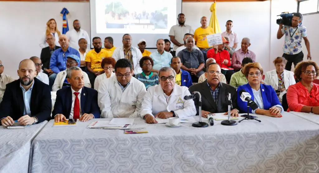 Médicos anuncian marcha contra las ARS en Azua el 2 de Noviembre