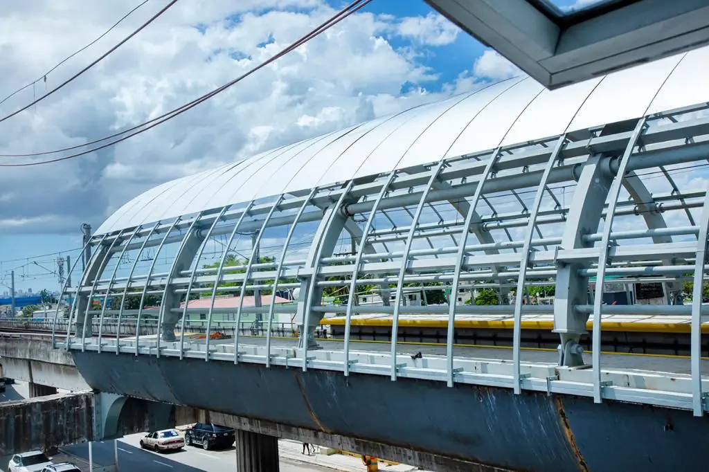 Opret informa suspensión en tramo elevado del Metro este domingo