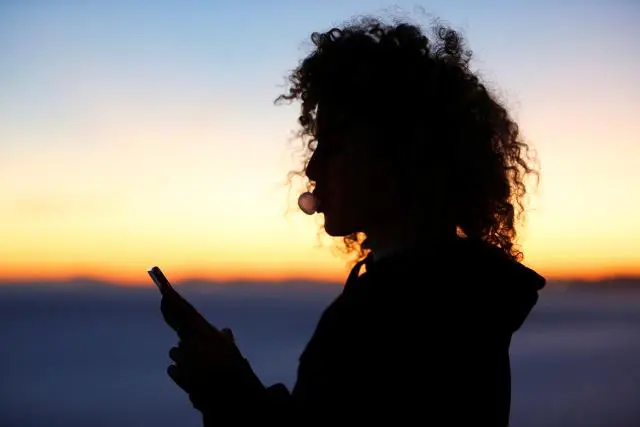 La brecha digital entre jóvenes de países ricos y pobres es de 56 puntos
