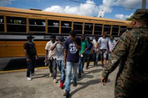 Choque diplomático por deportación de haitianos