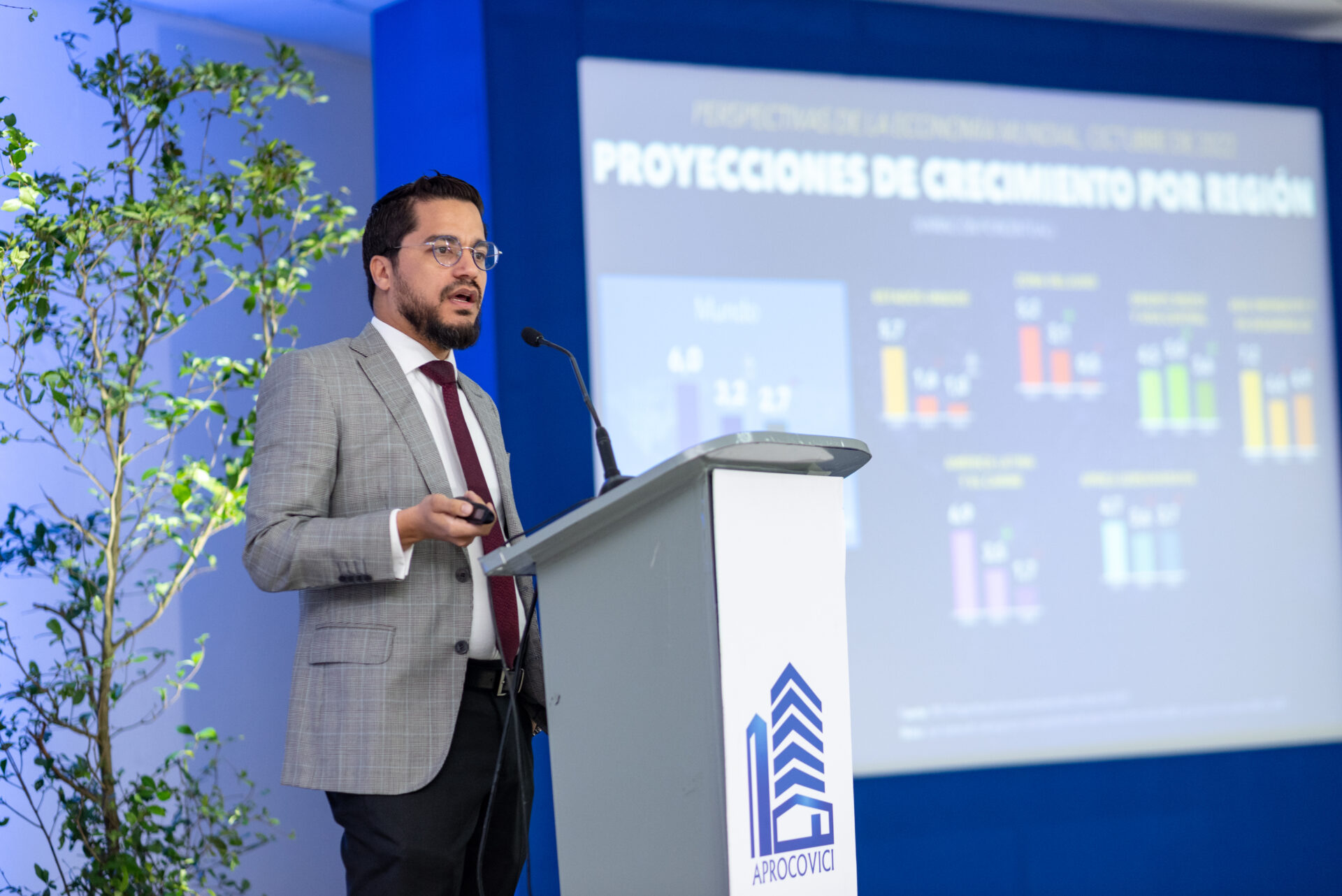 Economista Raúl Ovalle Marte / “Resiliencia dominicana será clave para enfrentar inestabilidad geopolítica”