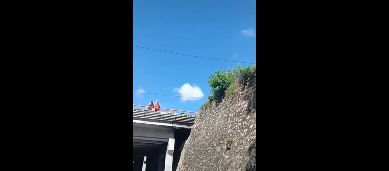 Un ciego cayó al vacío en túnel de Villa Juana