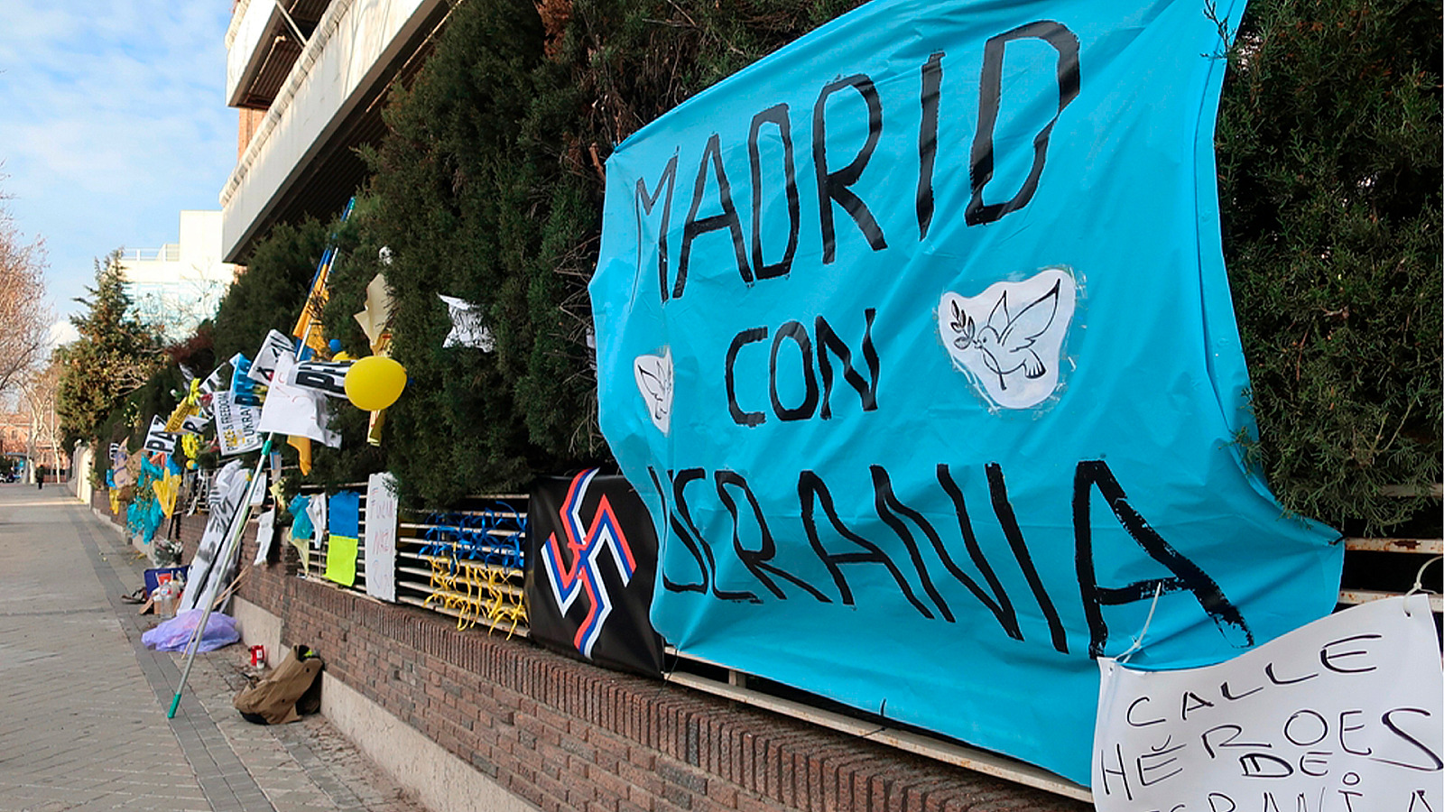 Un herido por un sobre bomba en la Embajada de Ucrania en Madrid