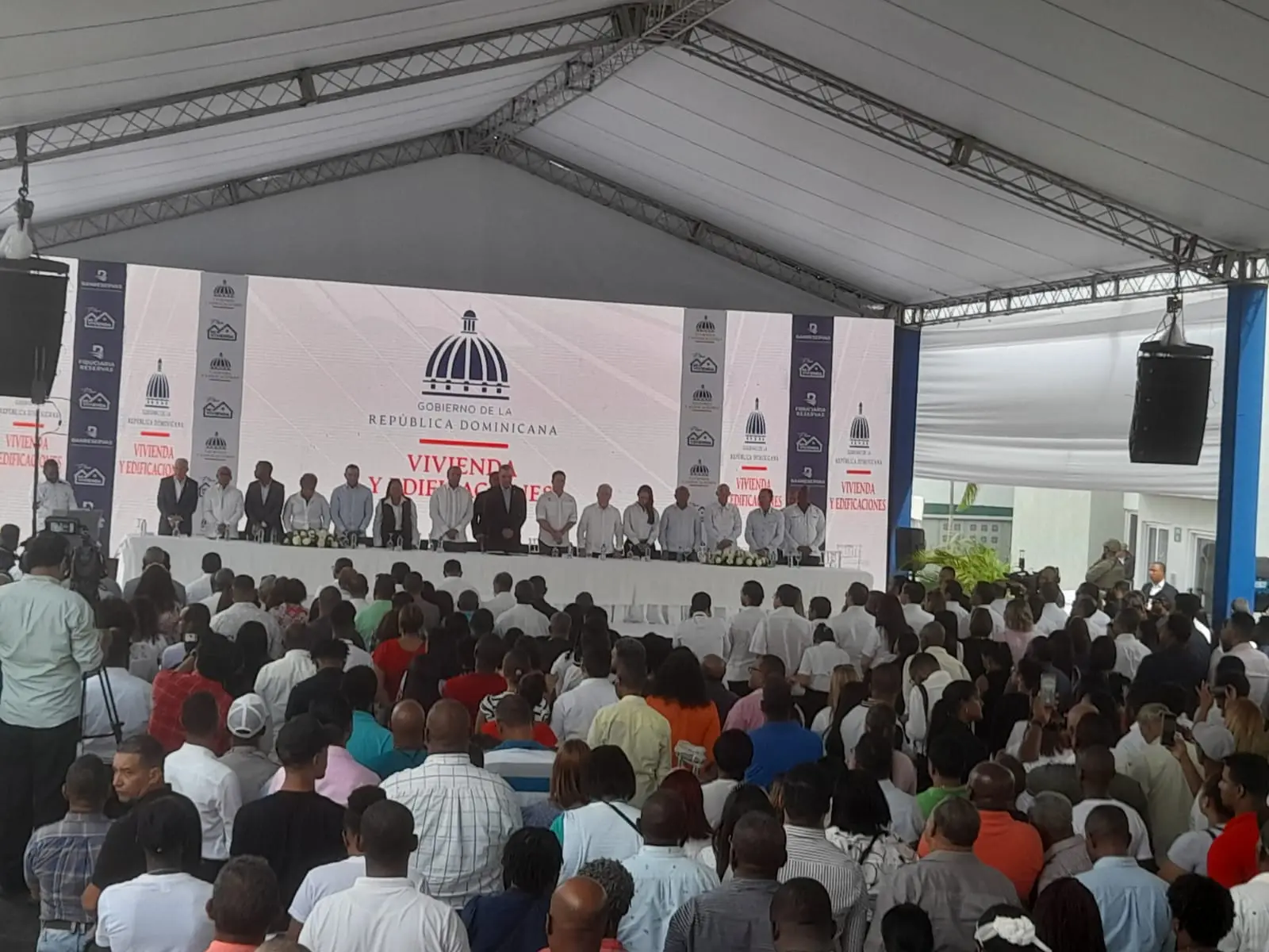Gobierno entrega 500 apartamentos plan “Mi Vivienda Ciudad Modelo”