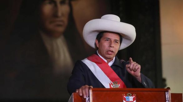 Fiscal general de Perú denuncia a Castillo por rebelión y conspiración