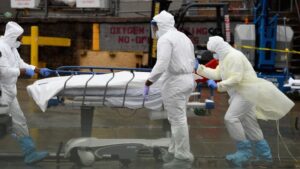La esperanza de vida en EEUU se reduce por el Covid-19 y las sobredosis
