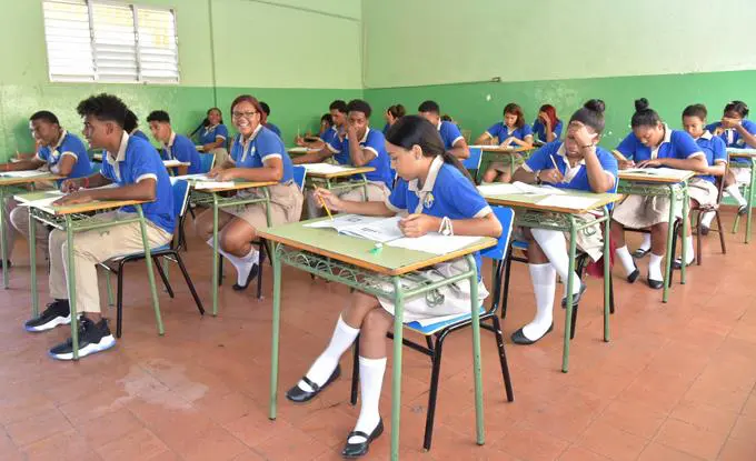 Solo el 28.57 % de estudiantes de RD lee y comprende un texto simple FOTO: FUENTE EXTERNA