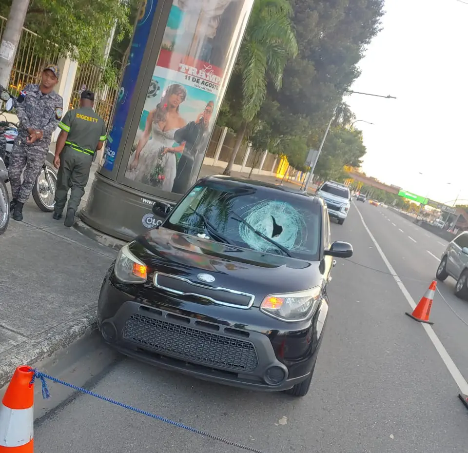 Una pedrada mortal perforó parabrisas y le arrebató la vida a Joel