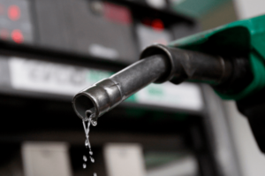 Combustibles mantienen precios para primera semana del 2023