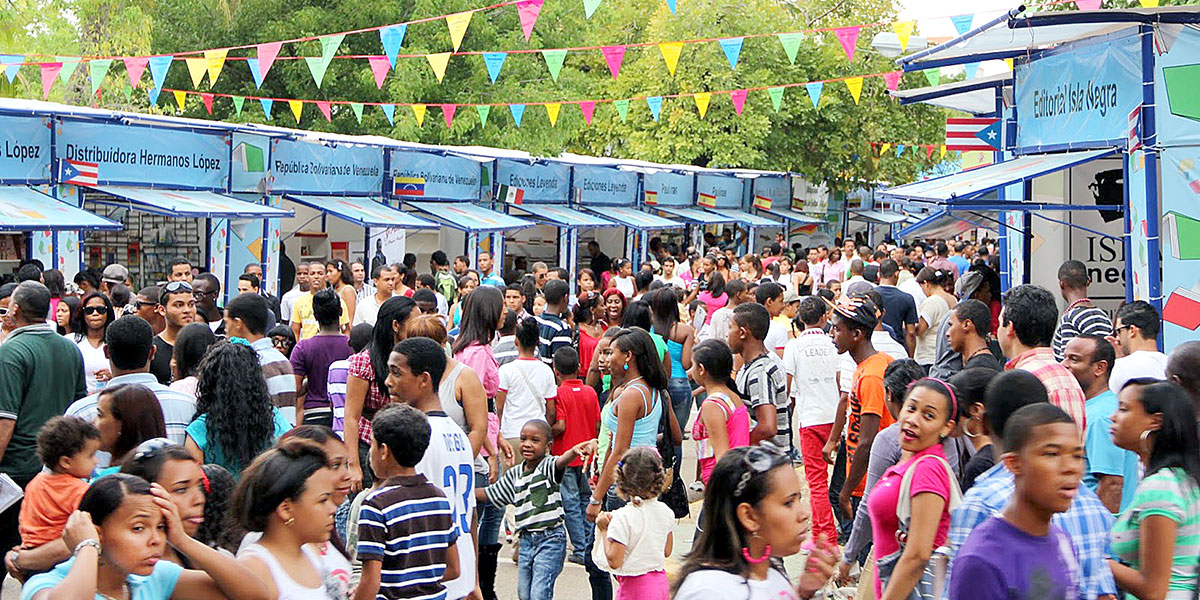 La XXV Feria Internacional del Libro, en llamas