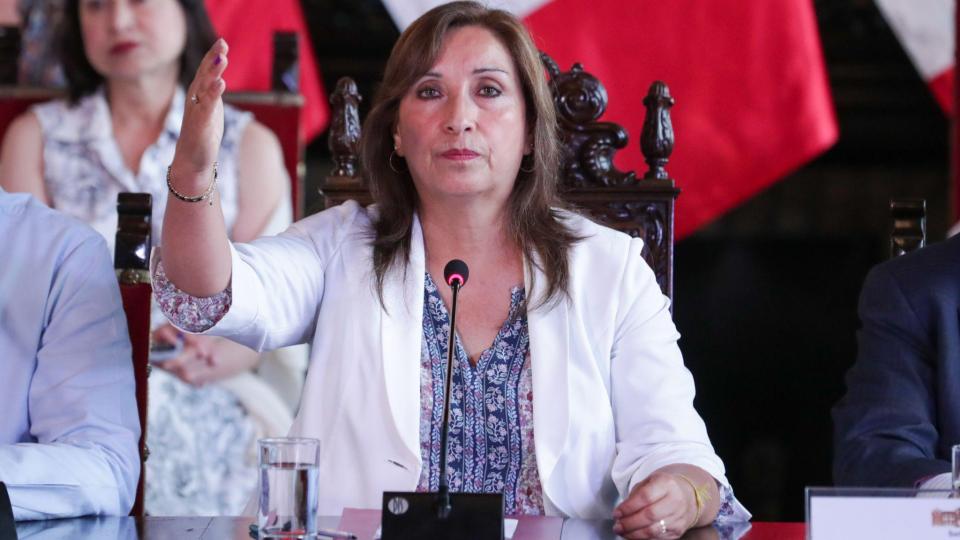 Dina Boluarte exhorta al Congreso a aprobar el adelanto de elecciones