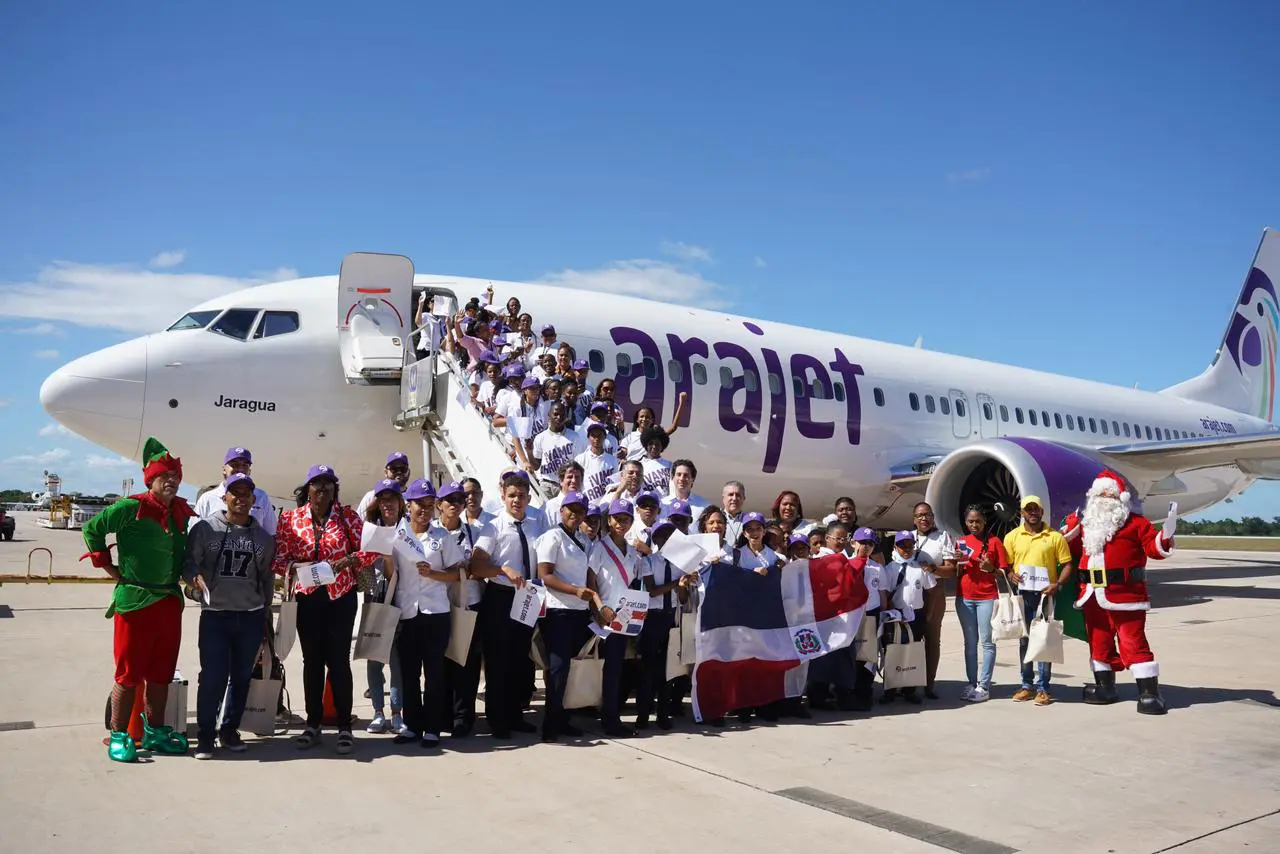 Arajet hace vuelo de reconocimiento a La Romana desde Bogotá