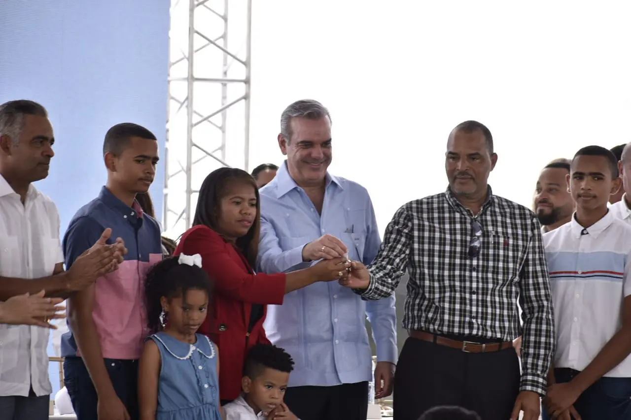 Gobierno entrega 144 apartamentos Familia Feliz, 18 corresponden a la diáspora dominicana en NY