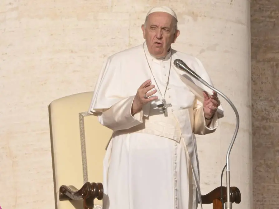 El papa dice que en Ucrania se repite la historia del exterminio judío