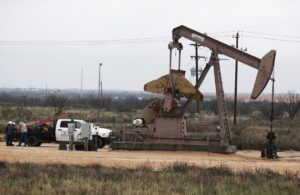 El petróleo de Texas baja un 2,76 %, hasta 74,81 dólares el barril